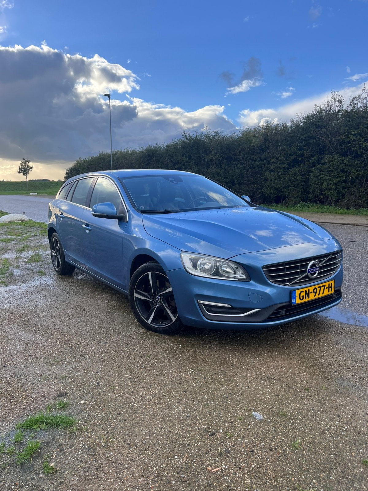 Volvo V60 D3 2015 Summum 1e eigenaar Geartronic, Auto's, Zwart, 1969 cc, Blauw, Diesel