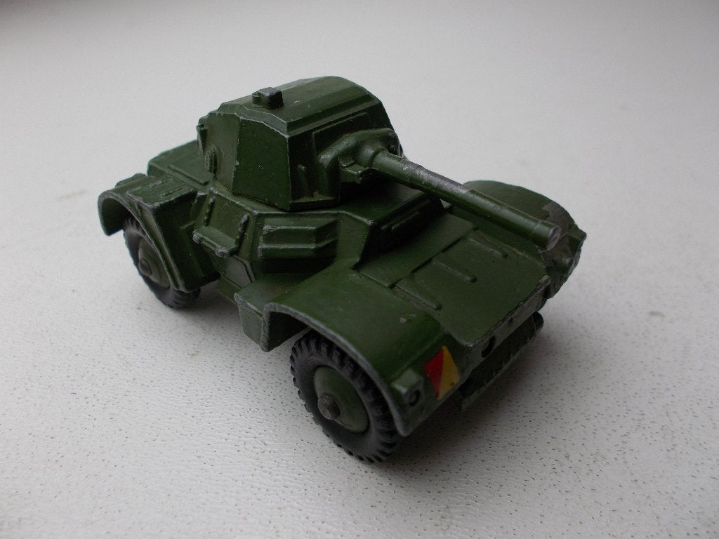 1954 Dinky Toys 670 ARMOURED CAR. (-A-), Ophalen of Verzenden, Zo goed als nieuw, Auto, Dinky Toys