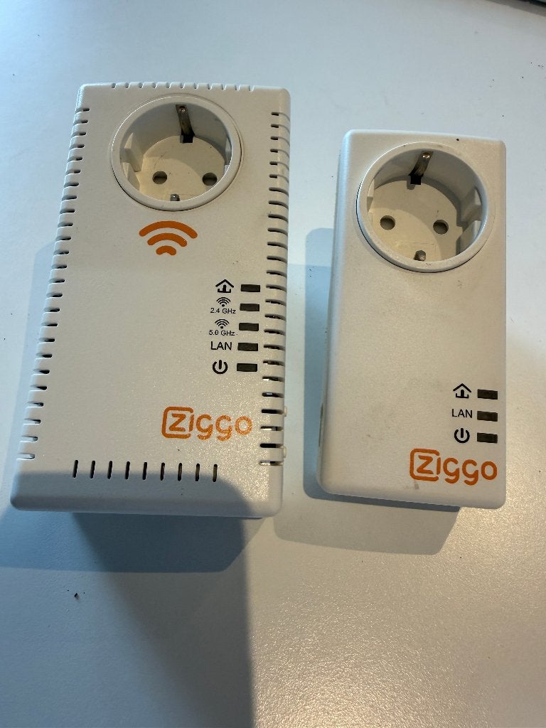 Ziggo powerline WIFI stekker, Ophalen, Gebruikt, Ziggo