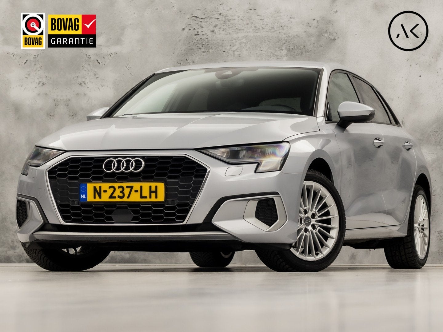 Audi A3 Sportback 30 TFSI Sport (APPLE CARPLAY, GROOT NAVI,, Voorwielaandrijving, 12 maanden, Gebruikt, Bedrijf