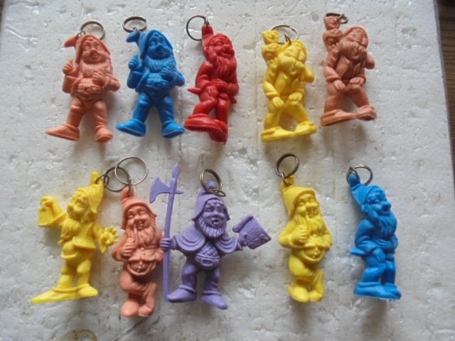 10 fraaie kaboutersleutelhangers, Verzamelen, Verzenden, Zo goed als nieuw, Knuffel of Figuurtje
