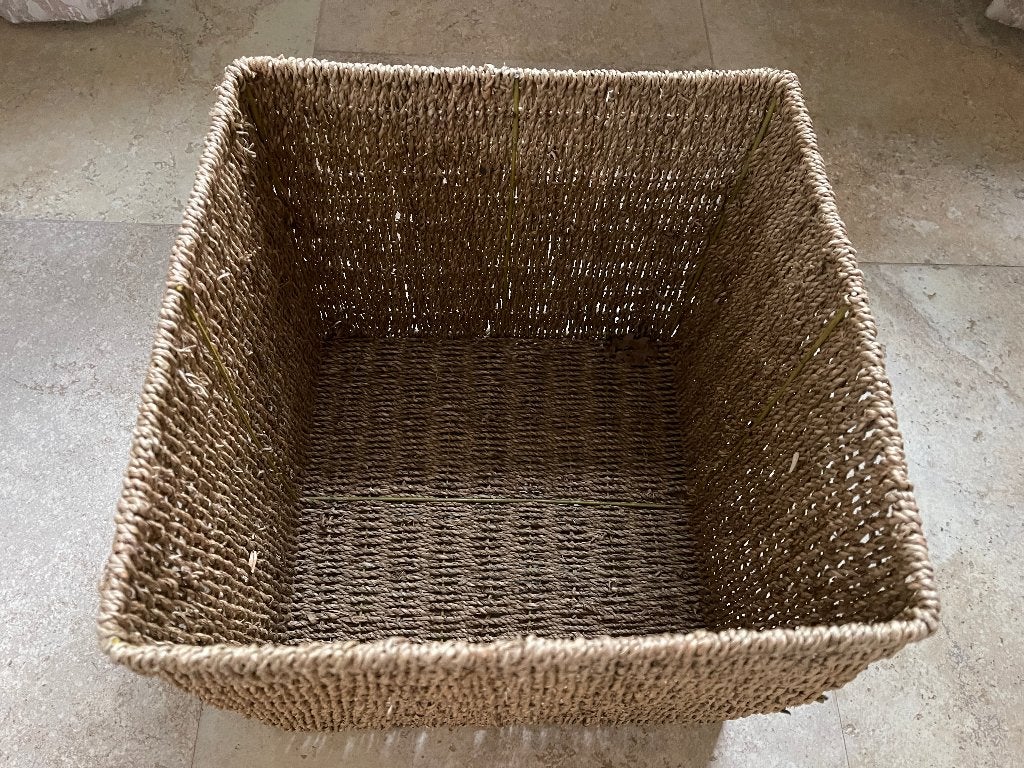 Vierkante Grote Mand van Touw, Ophalen of Verzenden, Zo goed als nieuw, Rond, Riet