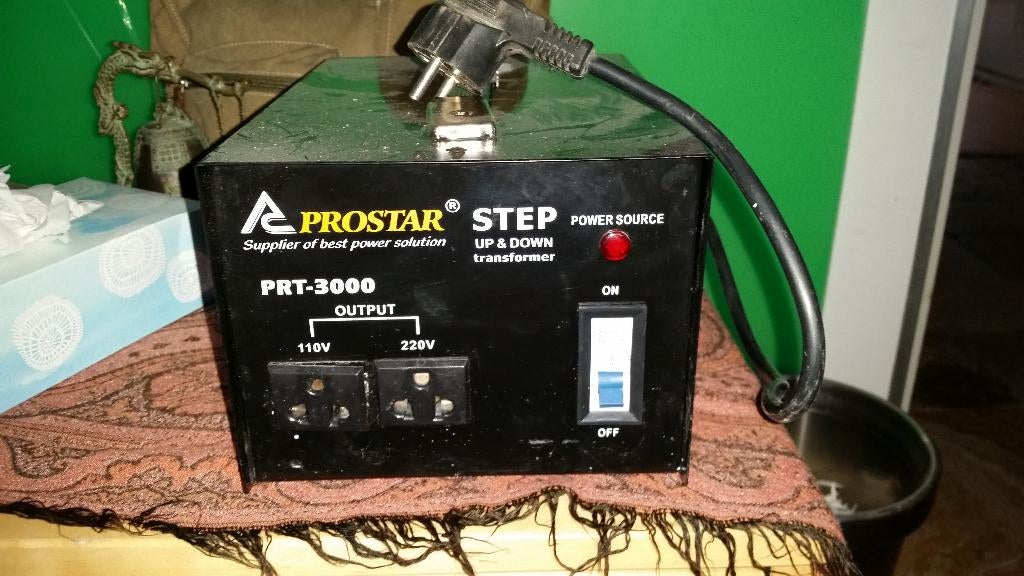 230V / 110V 3000 Watt ProStar omvormer, Ophalen, Gebruikt