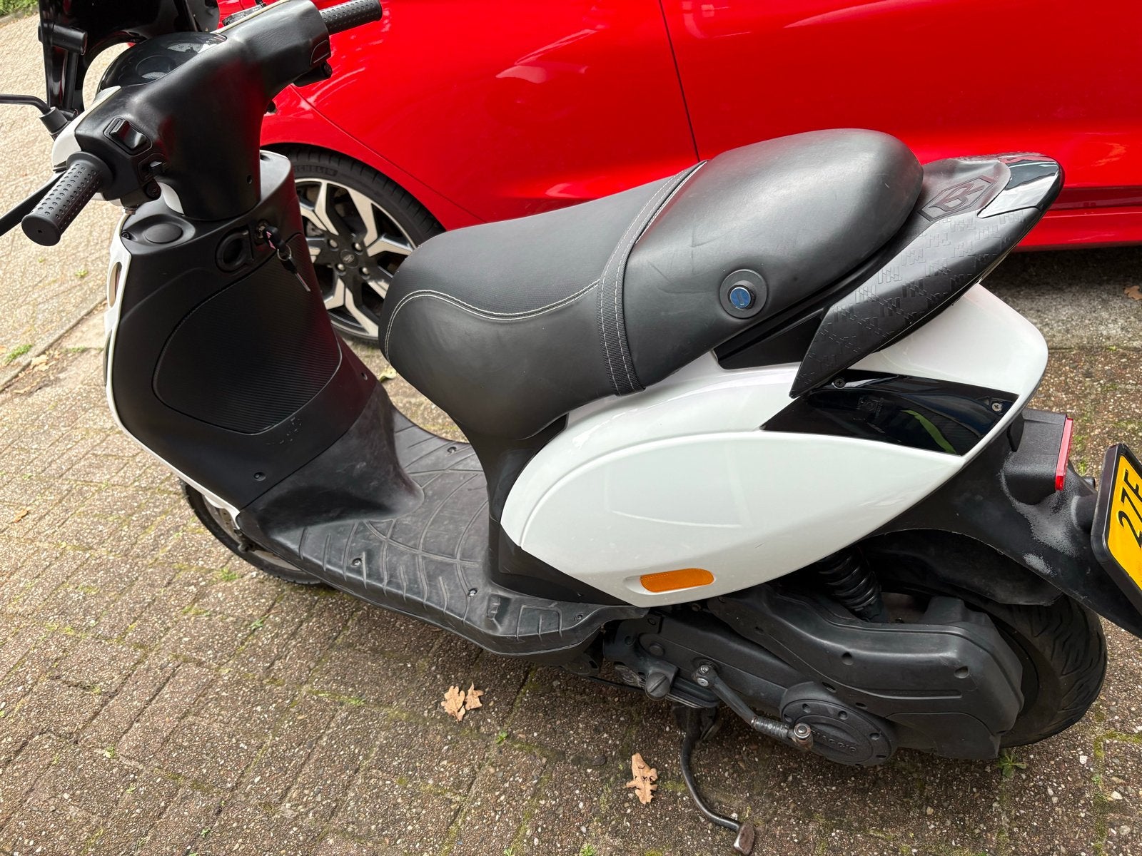 Foto 4 van Piaggio Zip 4-takt 2006 met officiële milieuzone ontheffing