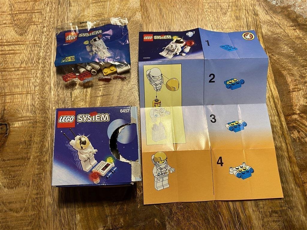 Lego system 6457 Astronaut, Ophalen of Verzenden, Zo goed als nieuw, Poppenhuis