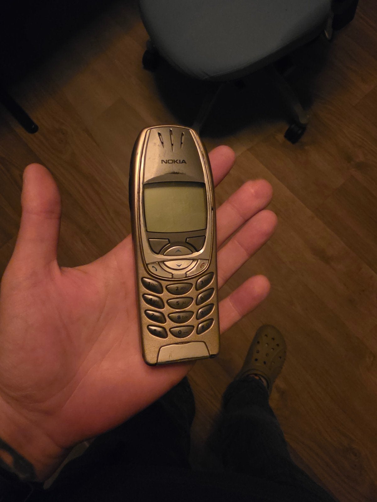 Nokia 6310 en lader, Ophalen, Zwart