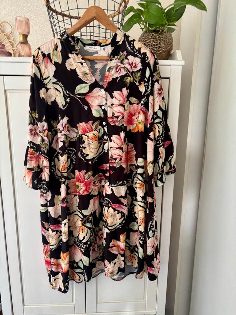 Paprika jurk maat 48, Kleding | Dames, Grote Maten, Ophalen of Verzenden, Zo goed als nieuw, Zwart, Jurk