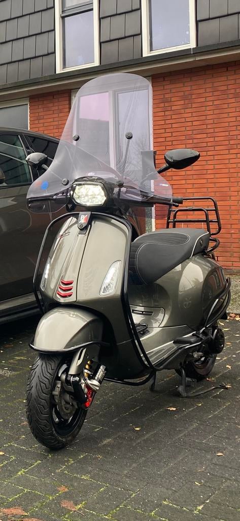 VESPA SPRINT CUSTOM BMW MANHATTAN FULL OPTION NIEUWSTAAT, Ophalen, Info@vespa.nl, Overige modellen, NL