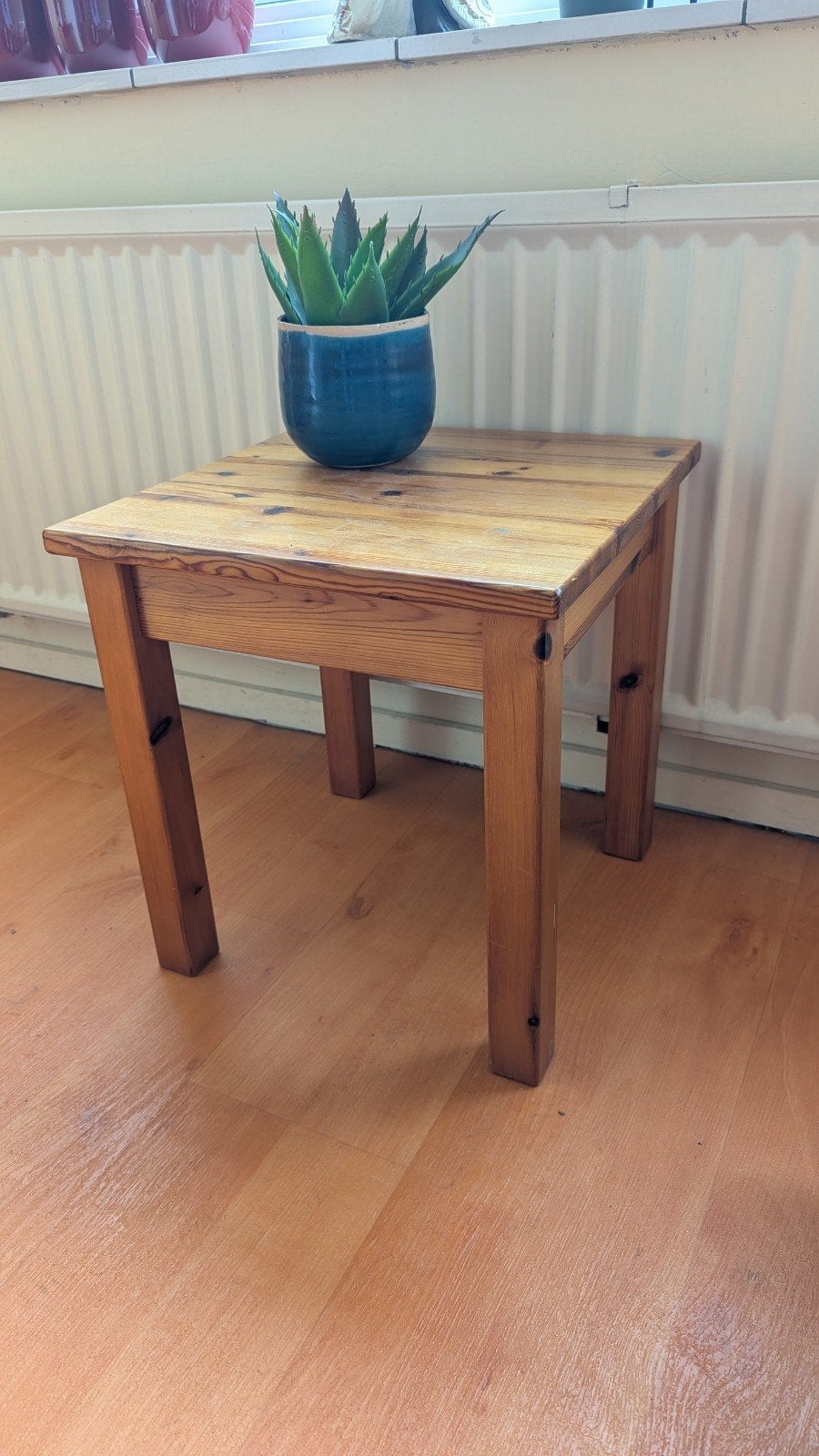 Leuk grenen tafeltje / bv naast bed bed, Ophalen, Minder dan 45 cm, Minder dan 55 cm, Gebruikt