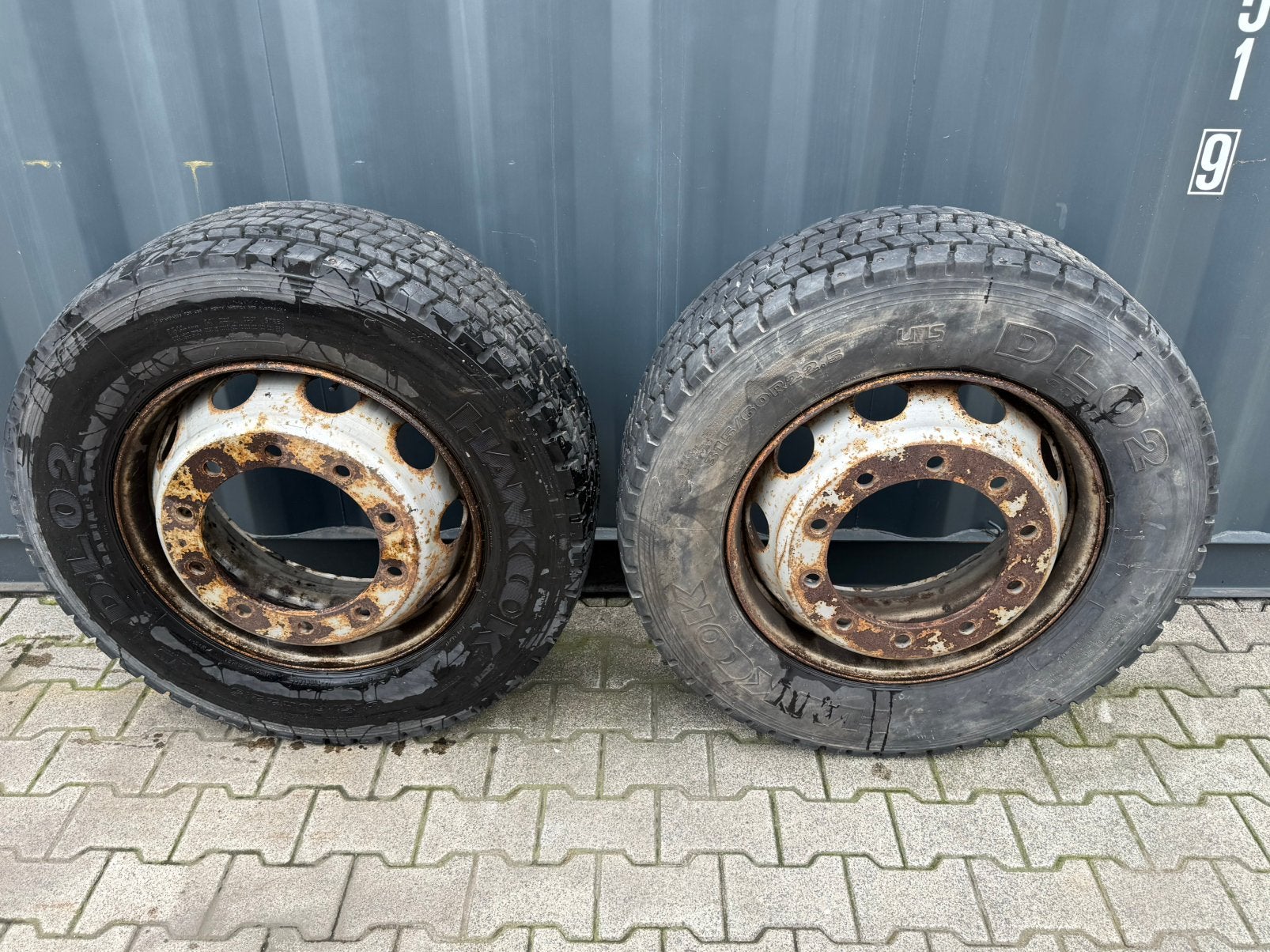 315 60 22.5 trekas hankook 2x, Auto-onderdelen, Vrachtwagen-onderdelen, Overige merken, Nl, Gebruikt, Ophalen of Verzenden