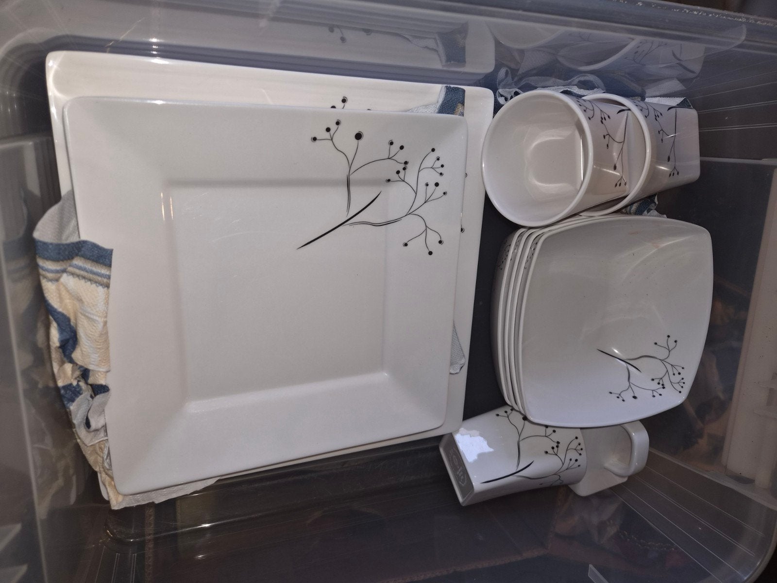 Gimex Quadrato Black Pearl Melamine Servies 16-delig, Huis en Inrichting, Kunststof, Overige merken, Ophalen of Verzenden, Zo goed als nieuw
