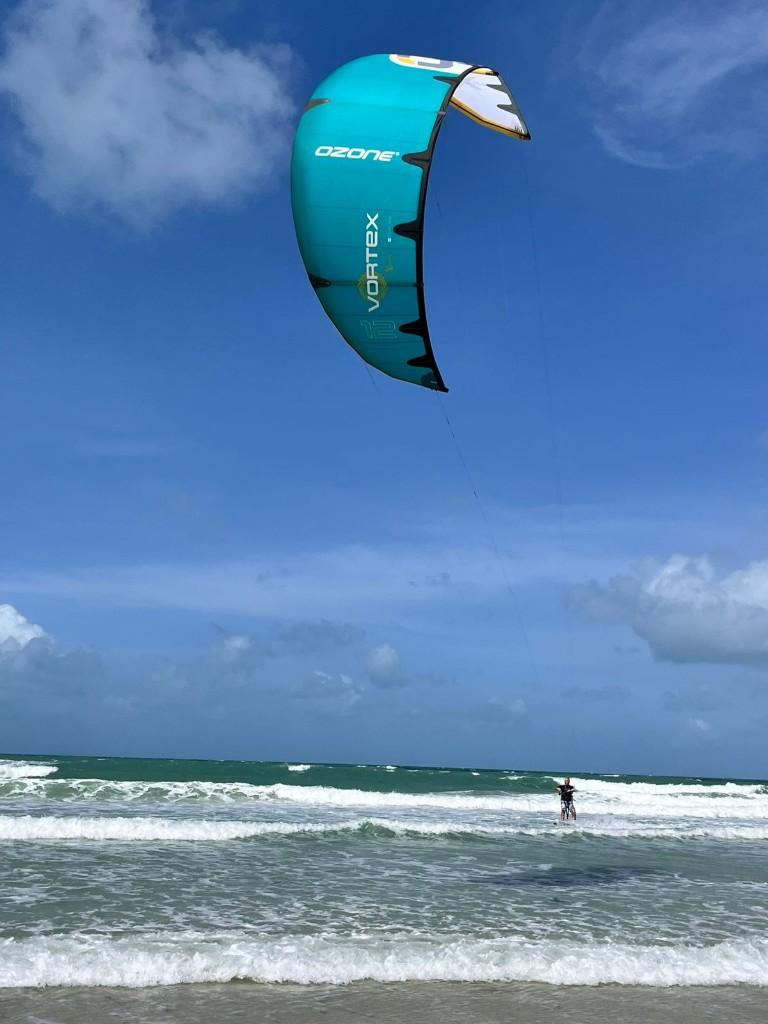 Ozone Vortex (2025) 12m (nieuw), Watersport en Boten, Kitesurfen, Ophalen of Verzenden, Kite, 12 m², Geen board