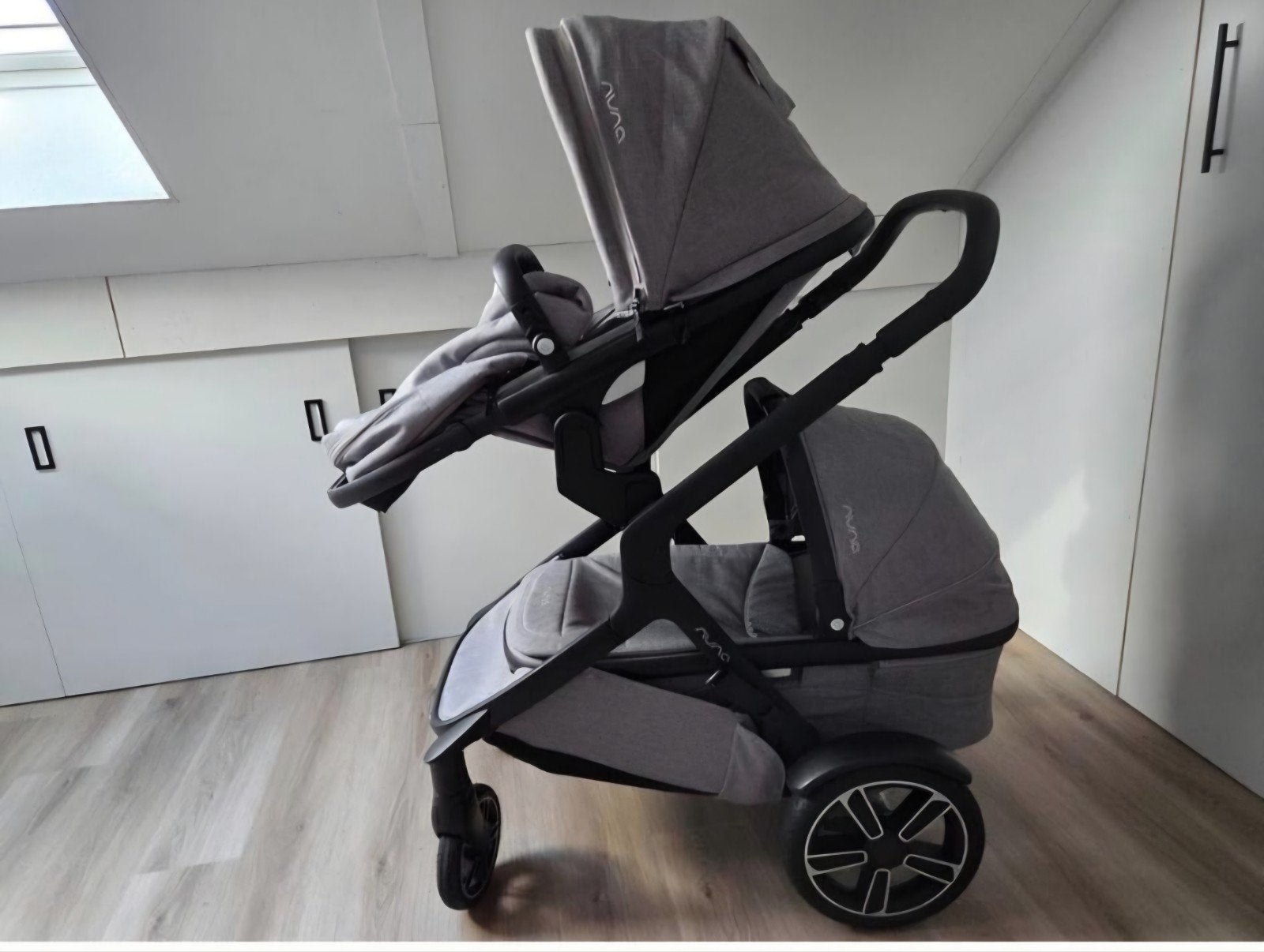 Nuna kinderwagen met regenhoezen en Maxi-Cosi adapters, Kinderen en Baby's, Kinderwagens en Combinaties, Ophalen, Overige merken