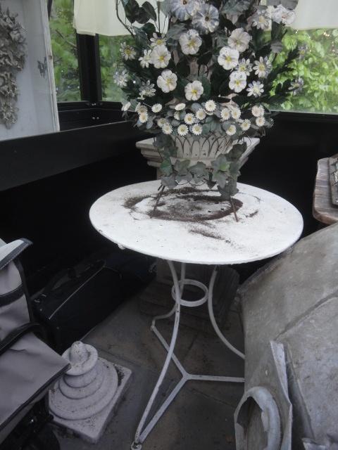 antieke WITTE FRANSE IJZEREN BISTROTAFEL / tuin tafel, rond, Ophalen