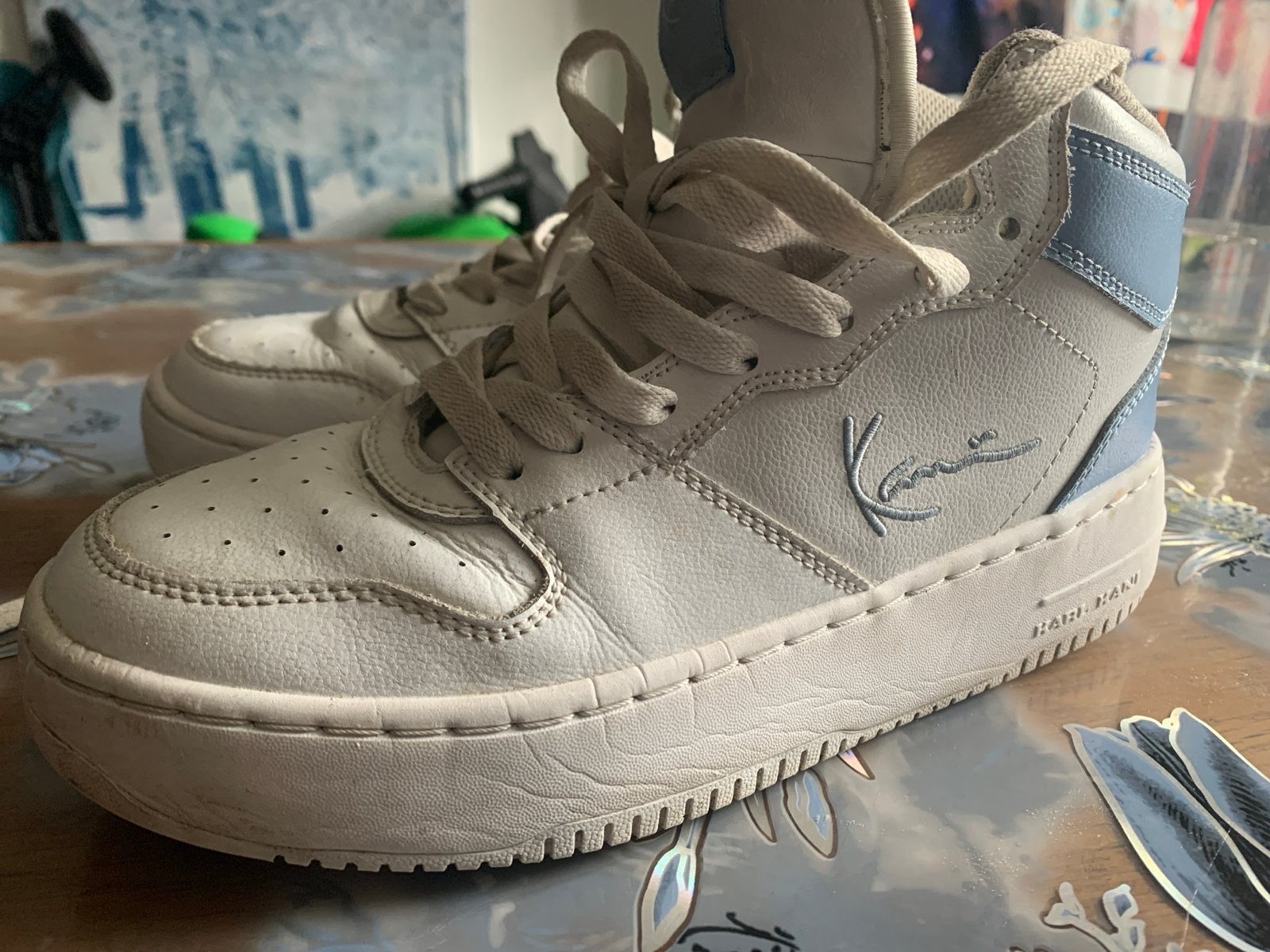 Karl Kani Sneakers - Zo goed als nieuw, Ophalen of Verzenden, Zo goed als nieuw, Wit, Sneakers of Gympen