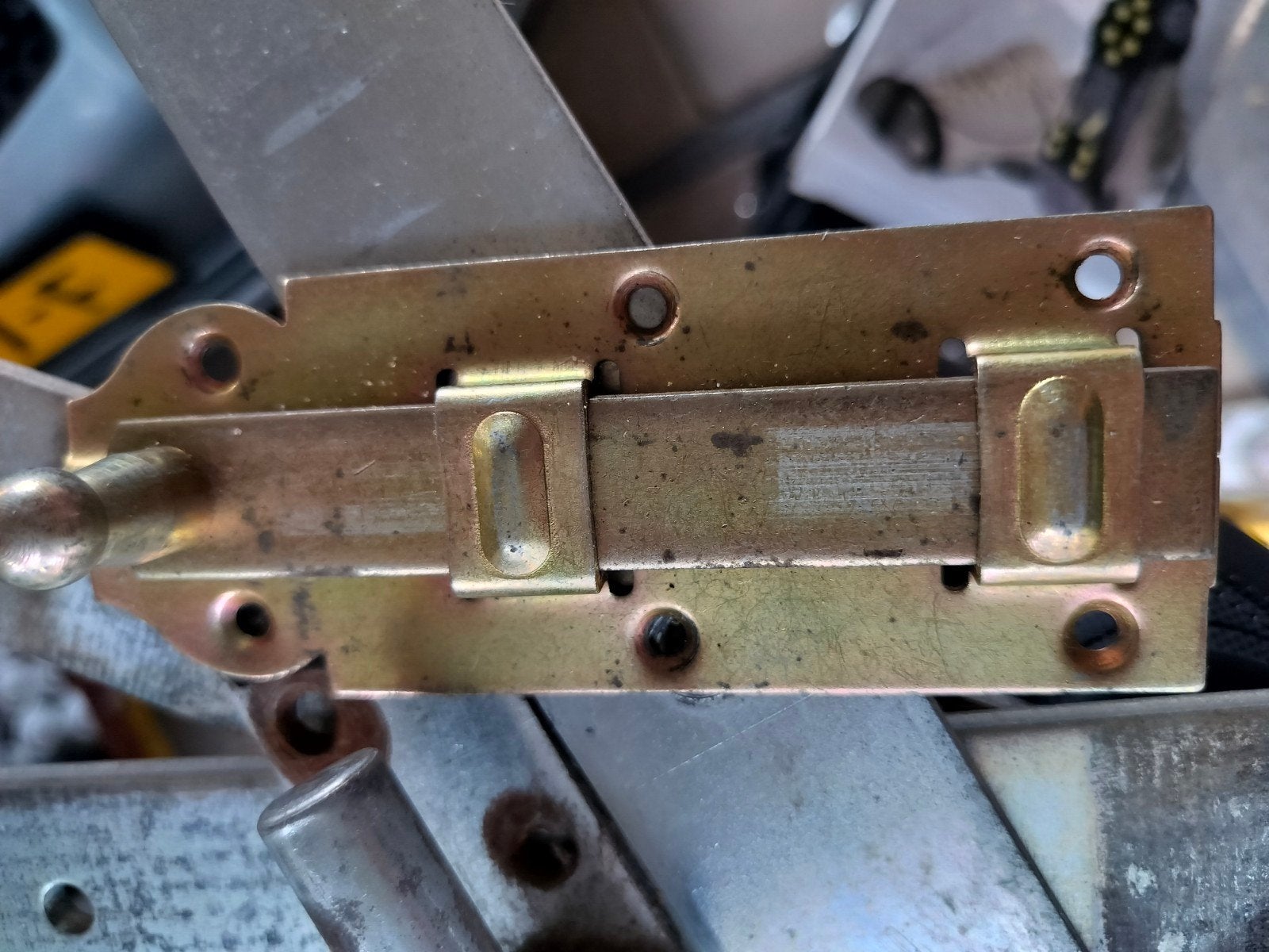 hang en sluitwerk voor schuur/schutting, Ophalen, Gebruikt