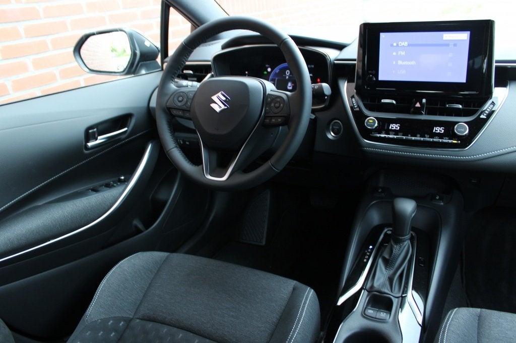 Suzuki Swace 1.8 FullHybrid Select | 10 Jaar fabrieksgaranti, Auto's, Dealer onderhouden, Gebruikt, 4 cilinders, Blauw