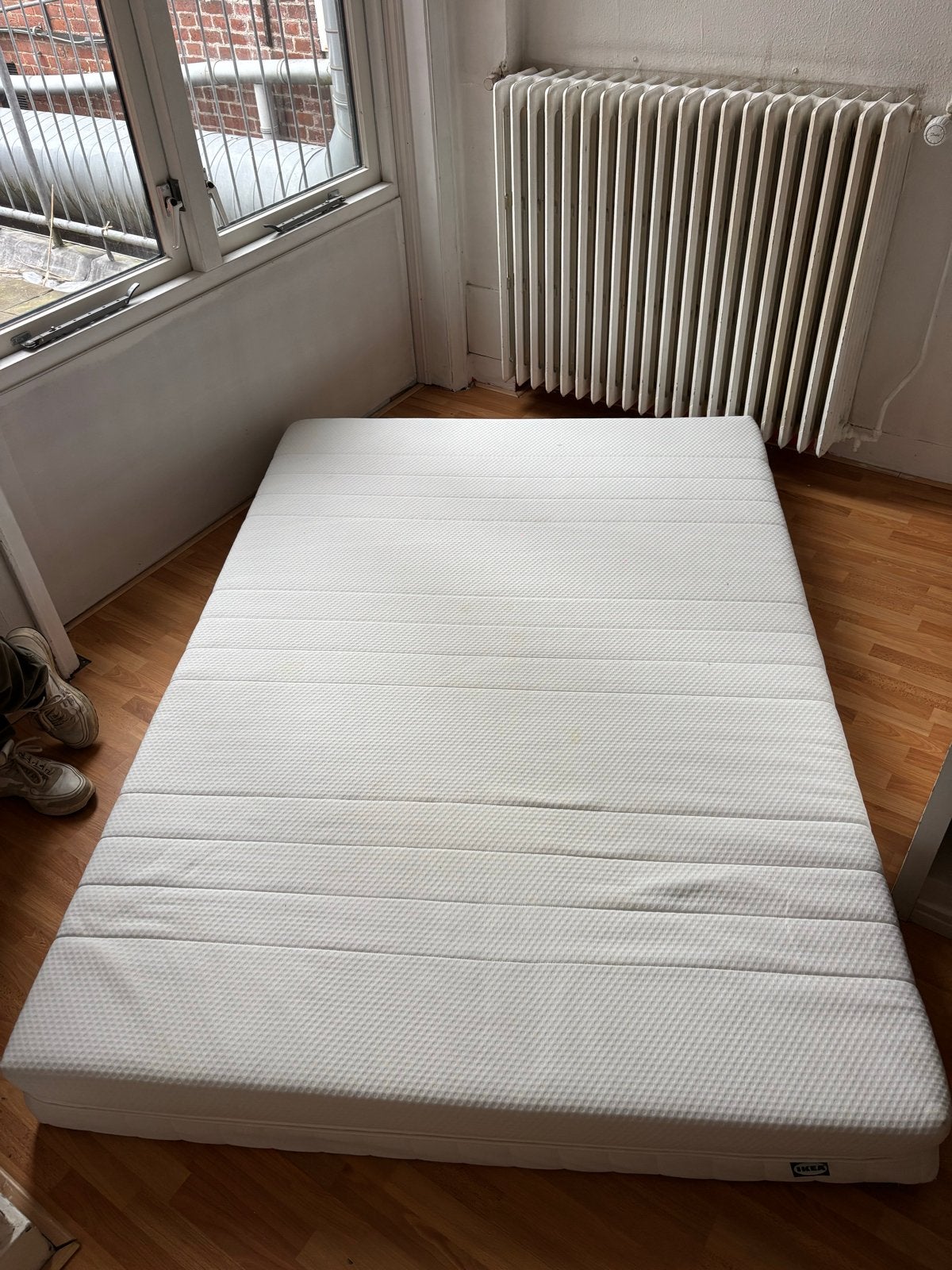 IKEA ÅKREHAMN matras - 1 jaar gebruikt, Ophalen, 140 cm, Zo goed als nieuw, Twijfelaar