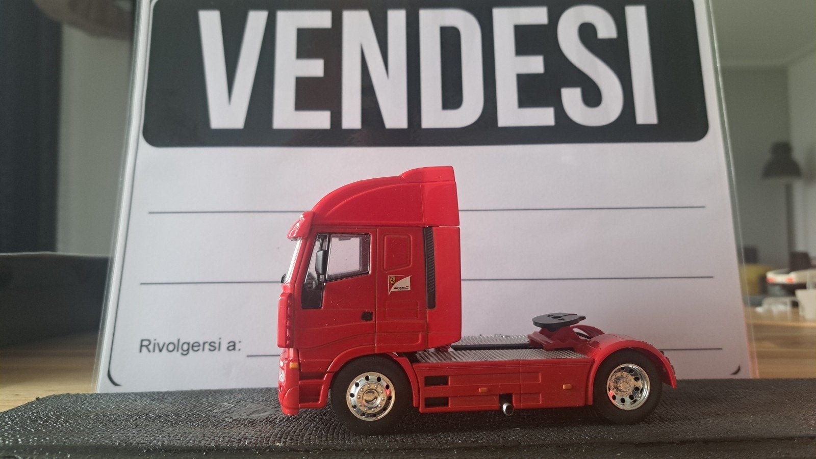 Iveco Stralis Scuderia Ferrari, Ophalen of Verzenden, Bus of Vrachtwagen, Overige merken