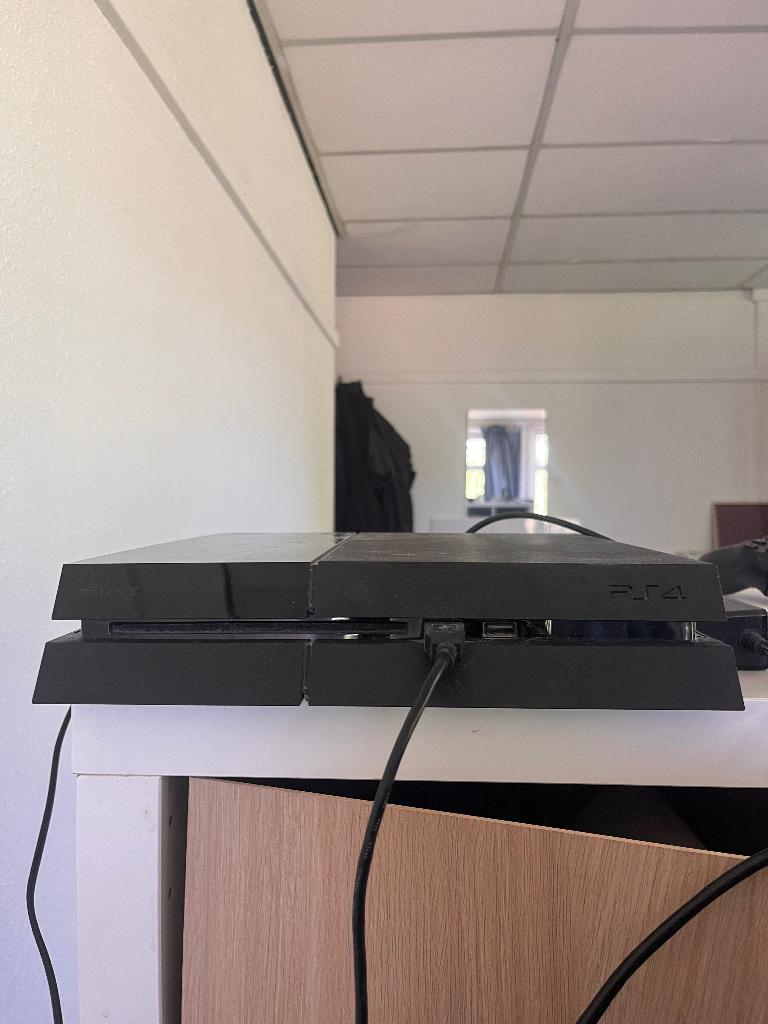 Sony PlayStation 4, Spelcomputers en Games, Spelcomputers | Sony PlayStation 4, Gebruikt, Original, 500 GB, Met 1 controller, Met games