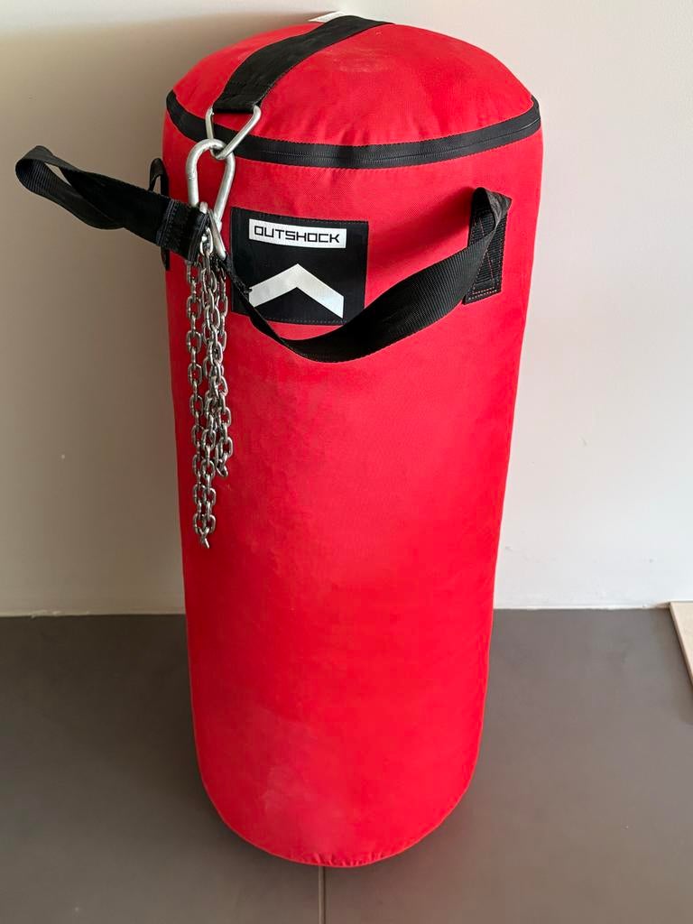 Rode bokszak Outshock - 90cm hoog, 33cm diameter, Ophalen, Gebruikt, Bokszak