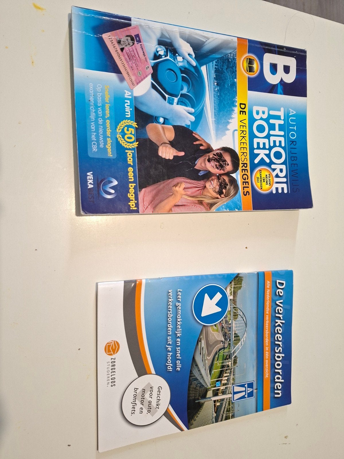 Auto Rijbewijs B Theorieboek en Verkeersborden, Ophalen of Verzenden, Gelezen, Overige niveaus, VekaBest / Zorgeloos Studeren