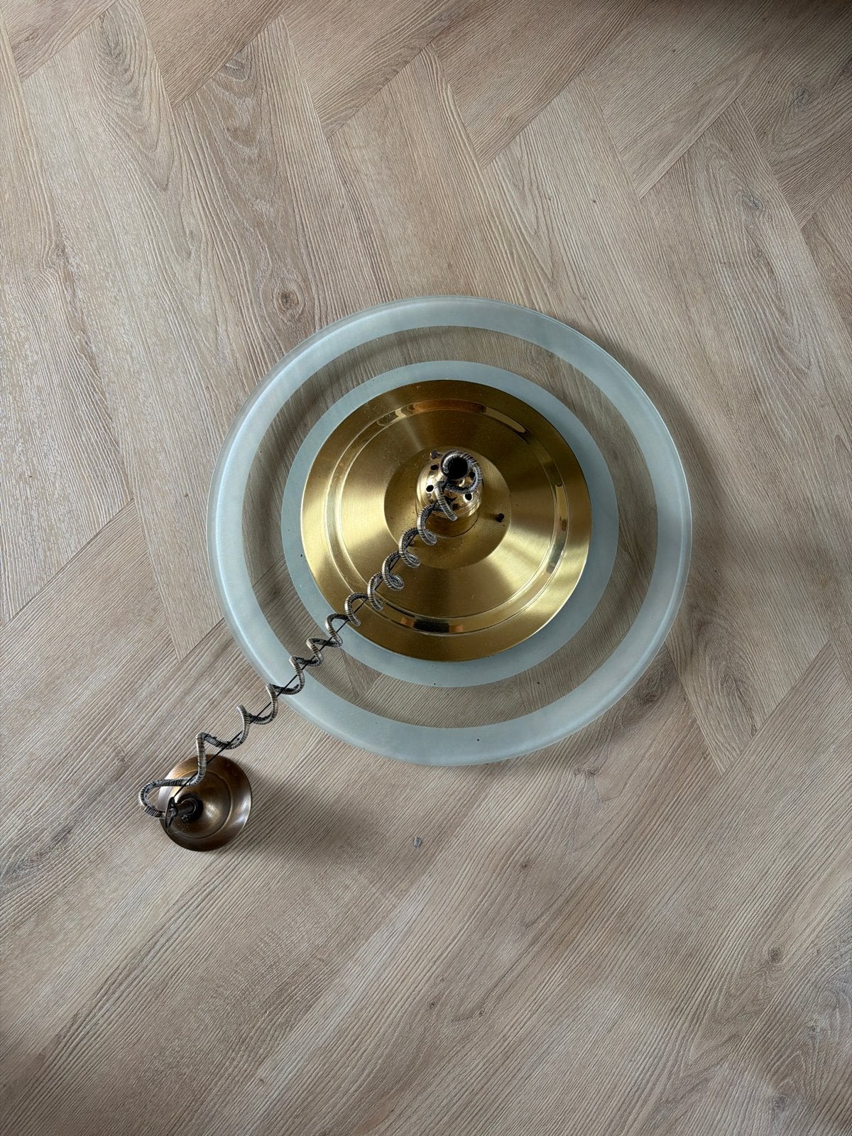 Vintage hanglamp met glazen schijven en messing, Ophalen, Gebruikt, Glas, E27 (groot)