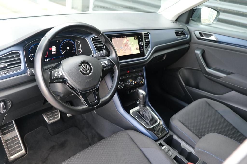 Volkswagen T-Roc 1.5 TSI DSG R-Line Virtual Navi Led Trekhaa, Auto's, Stof, 4 cilinders, 150 pk, Wit