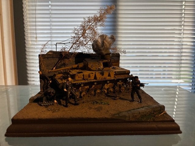 Uniek Diorama: Tank in Actie met Soldaten, Ophalen of Verzenden, Gebruikt, 1:35 tot 1:50, Diorama