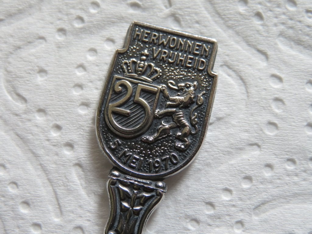 Lepeltje 25 Jaar Herwonnen Vrijheid, 5 Mei 1970, Verzenden, Zo goed als nieuw, Overige materialen, Bestek
