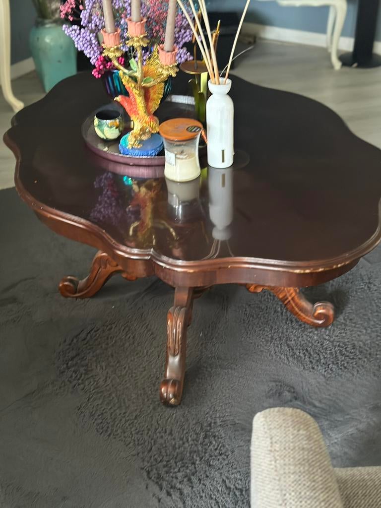 Degelijke Queen Ann salontafel, Ophalen