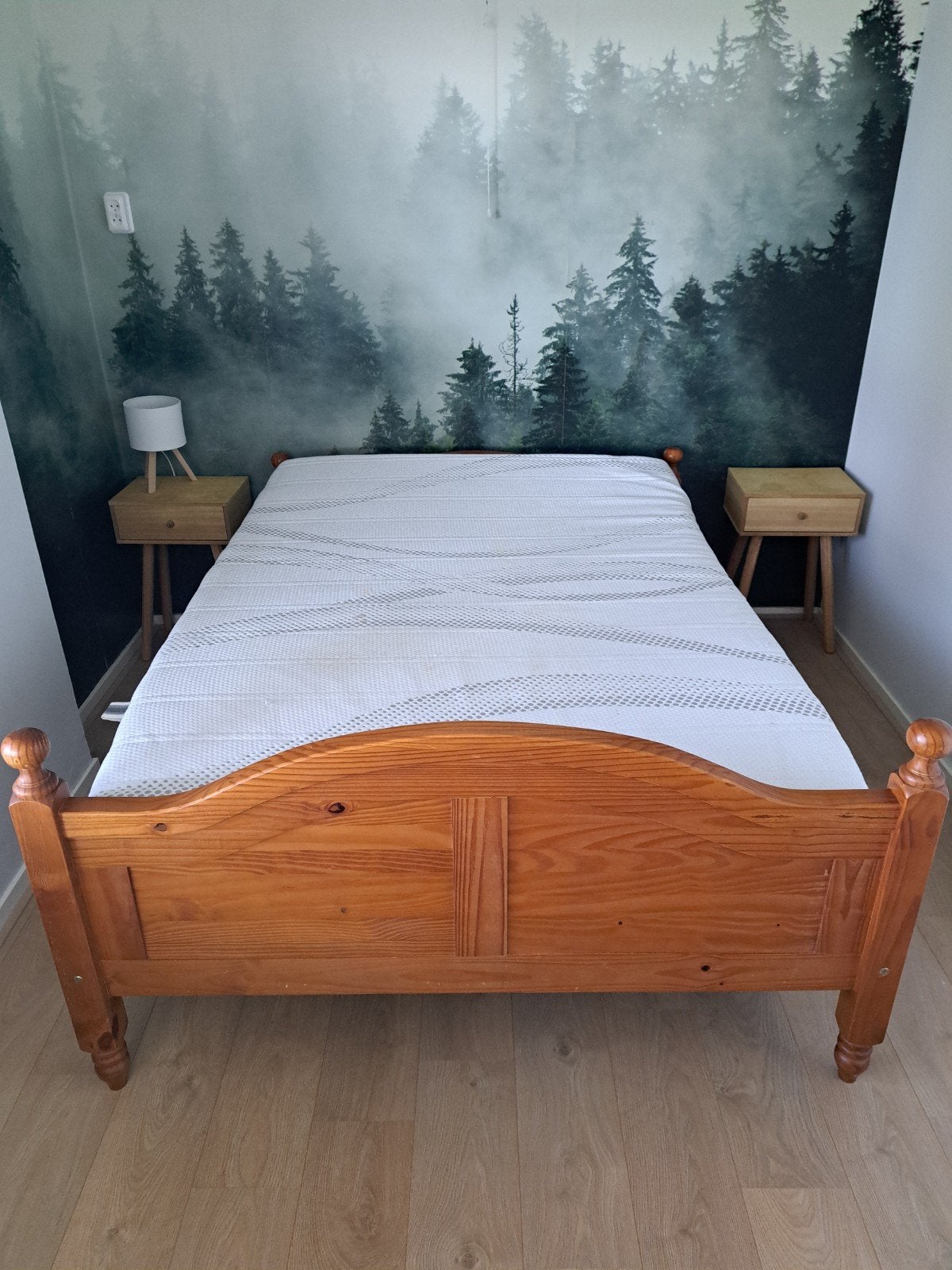 Gratis af te halen: Tweepersoonsbed 140x200 met matras, Ophalen, Gebruikt, Bruin, Tweepersoons