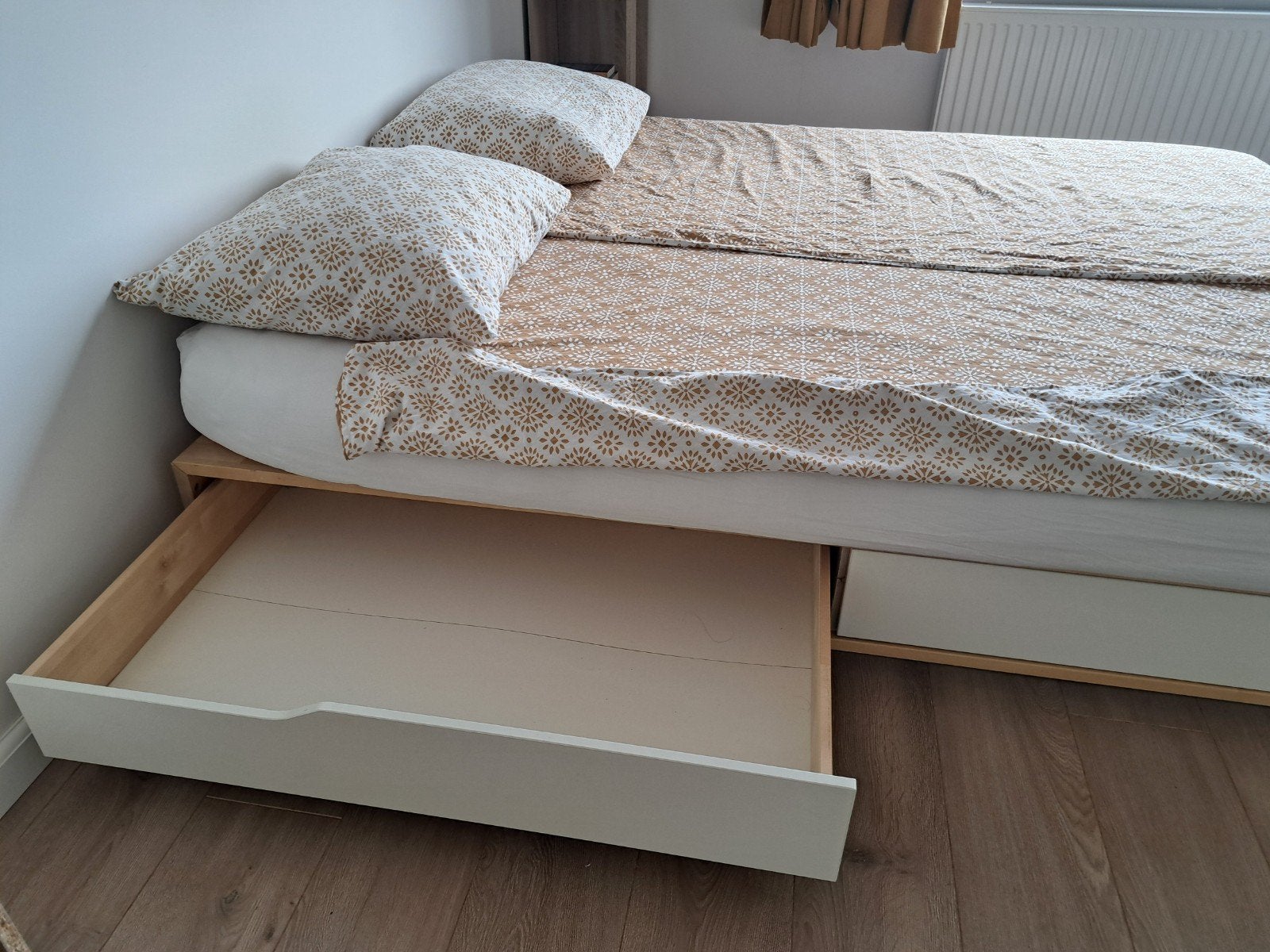 IKEA MANDAL Tweepersoonsbed met 4 opberglades, Huis en Inrichting, Ophalen, Overige kleuren, Tweepersoons, Zo goed als nieuw