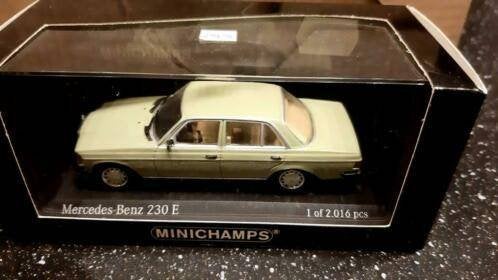 Minichamps Mercedes Benz 230E 1976-85 limited edition green, Ophalen of Verzenden, Nieuw, Auto, MiniChamps