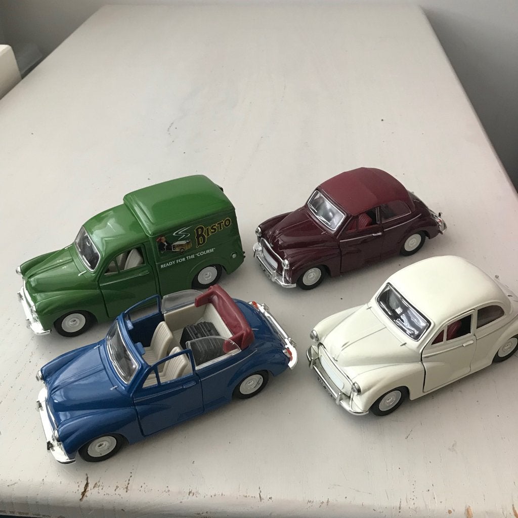 4 x Morris Minor van Saico 1:26, Ophalen of Verzenden, Zo goed als nieuw, Auto, Corgi