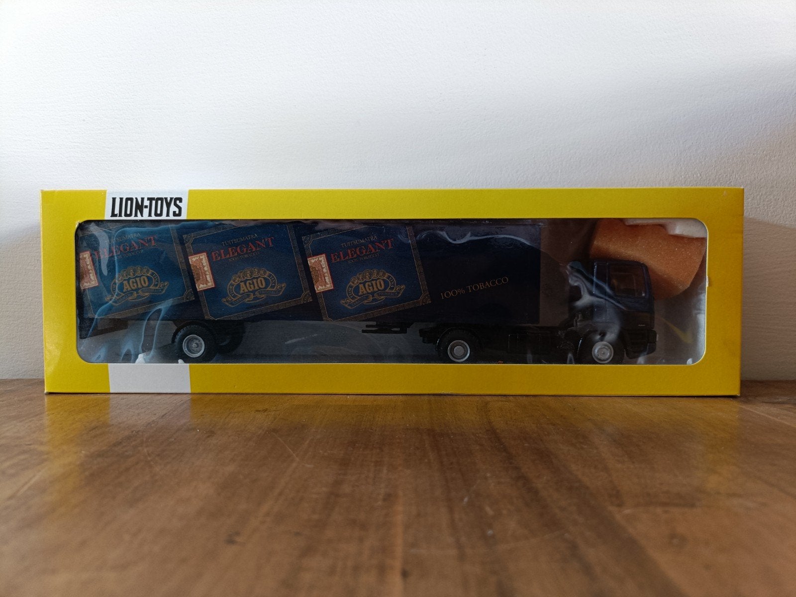 Lion-toys Agio truck, Ophalen of Verzenden, Zo goed als nieuw, Bus of Vrachtwagen, Lion Toys