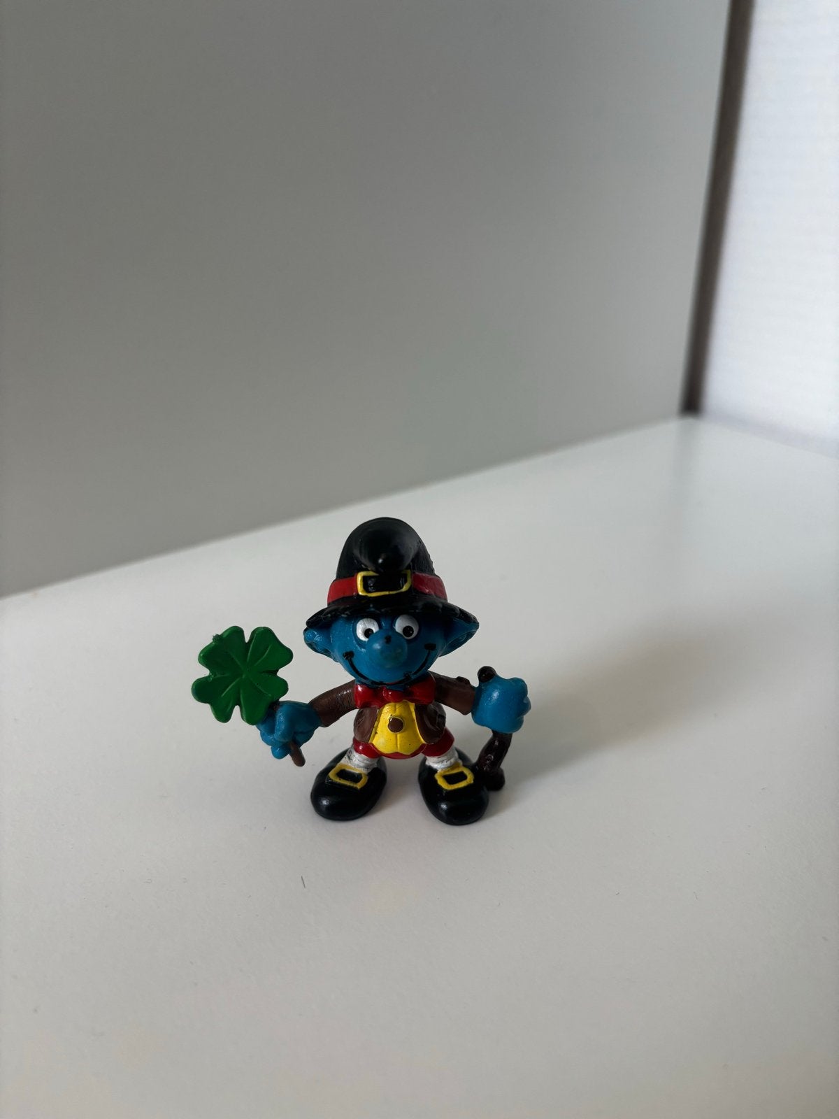Smurf met klavertje vier en wandelstok, Ophalen of Verzenden, Gebruikt