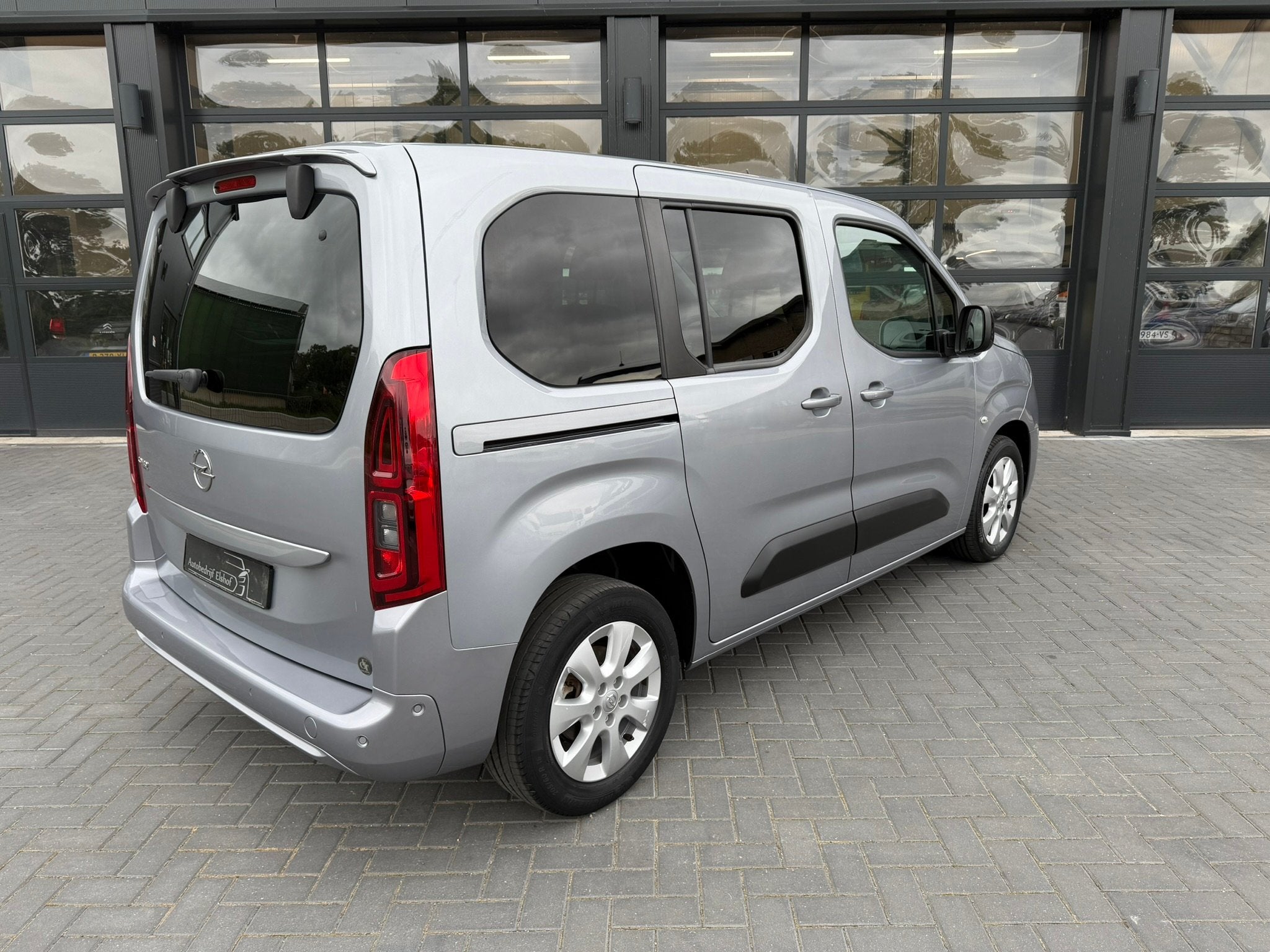 Opel Combo Tour 1.2 Turbo 360 Camera automaat (bj 2021), Auto's, Opel, Gebruikt, 1199 cc, Parkeersensor, Origineel Nederlands