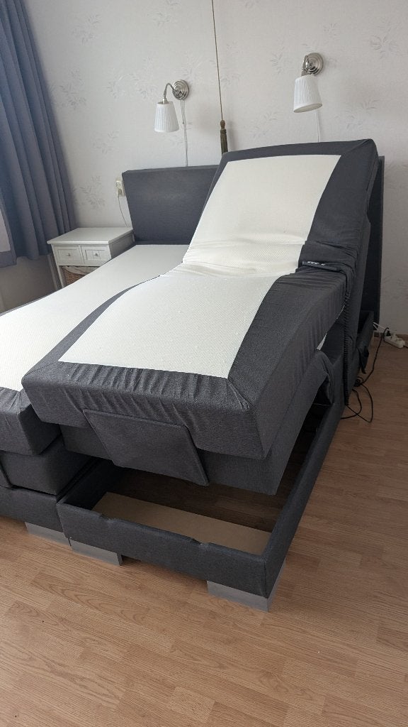 Boxspring met elektrische verstelbare bodem, Huis en Inrichting, Slaapkamer | Boxsprings, Ophalen, Gebruikt, Tweepersoons, 200 cm