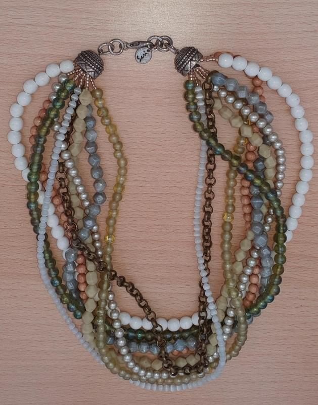 Sari Supermooie Ketting - 9 Kettingen in Groen, Wit, Beige, Ophalen of Verzenden, Zo goed als nieuw, Groen, Overige materialen
