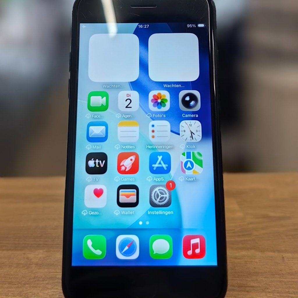 Apple iPhone SE 2022 3e Gen 64GB 97% - In Nette Staat, Telecommunicatie, Mobiele telefoons | Apple iPhone, Zo goed als nieuw