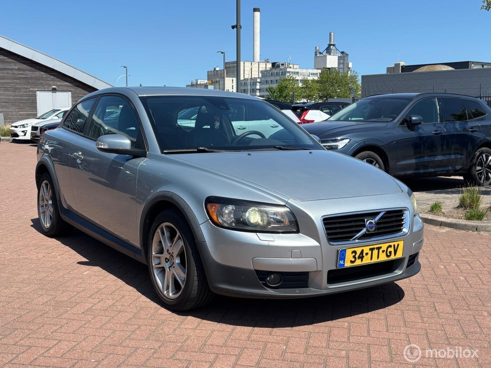Volvo C30 1.8 Summum Compleet VOLVO dealer onderhouden! Leer, Voorwielaandrijving, 1227 kg, 125 pk, Gebruikt