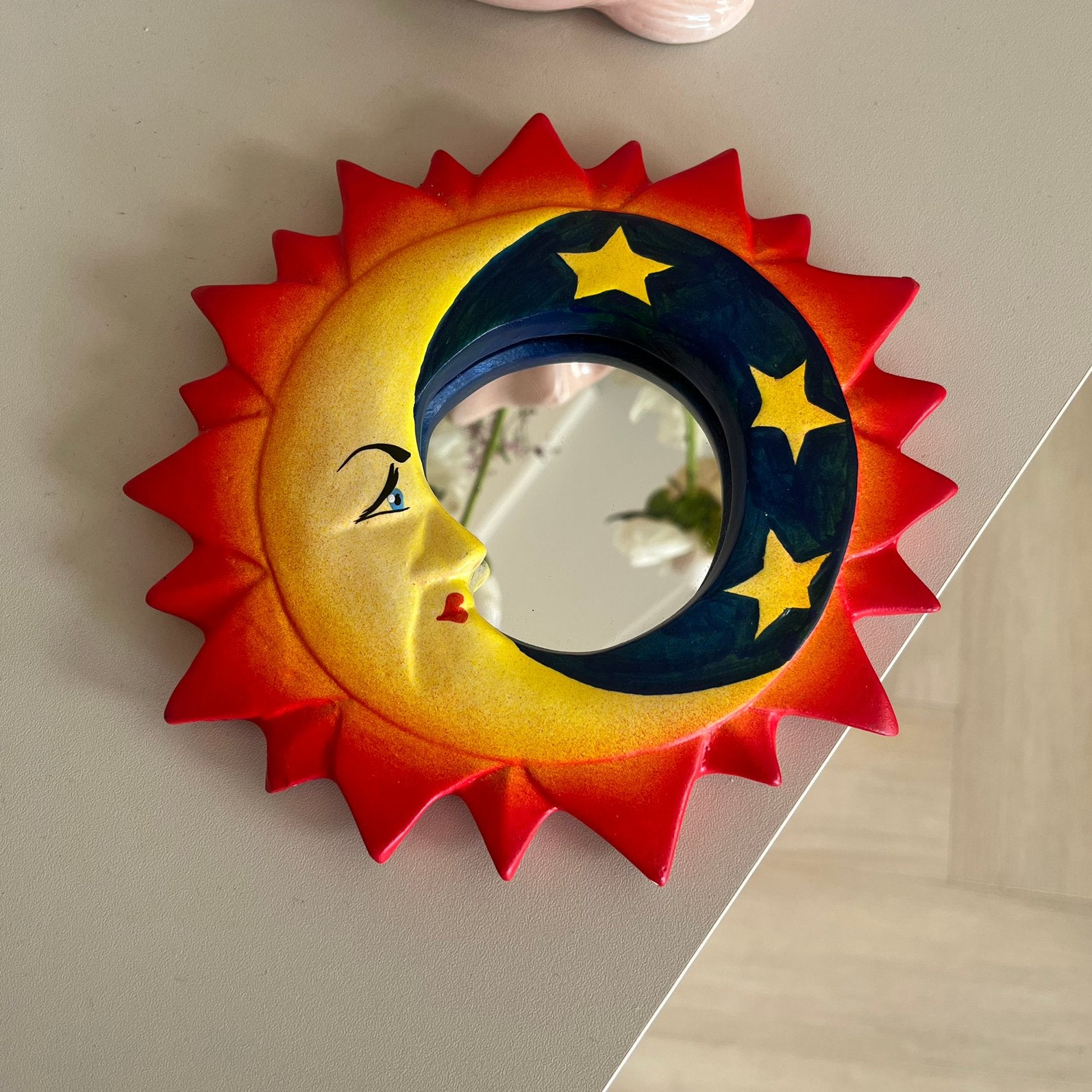 Vintage jaren '90 celestial zon & maan spiegel, Huis en Inrichting, Woonaccessoires | Spiegels, Ophalen of Verzenden, Rond, Minder dan 50 cm