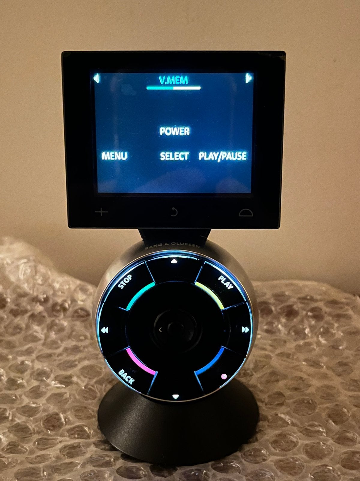 Bang & Olufsen Beo5 afstandsbediening met docking station, Verzenden, Gebruikt, Bang & Olufsen