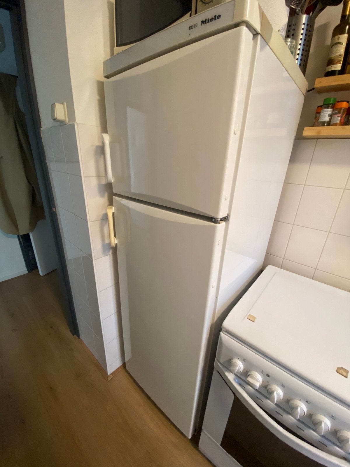 Miele koelkast met vriesvak, Witgoed en Apparatuur, Ophalen, 200 liter of meer, 160 cm of meer, Zo goed als nieuw