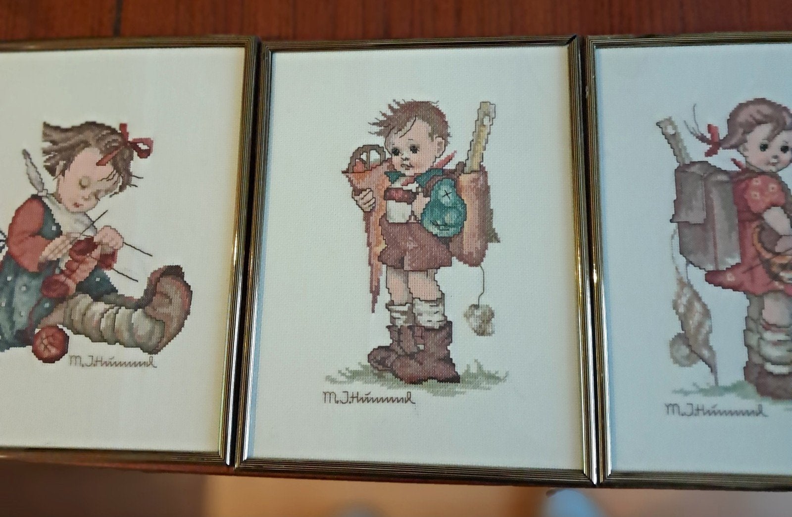 3 geborduurde Hummel schllderijtjes, Ophalen of Verzenden, Minder dan 50 cm, Schilderij, 5 – 50