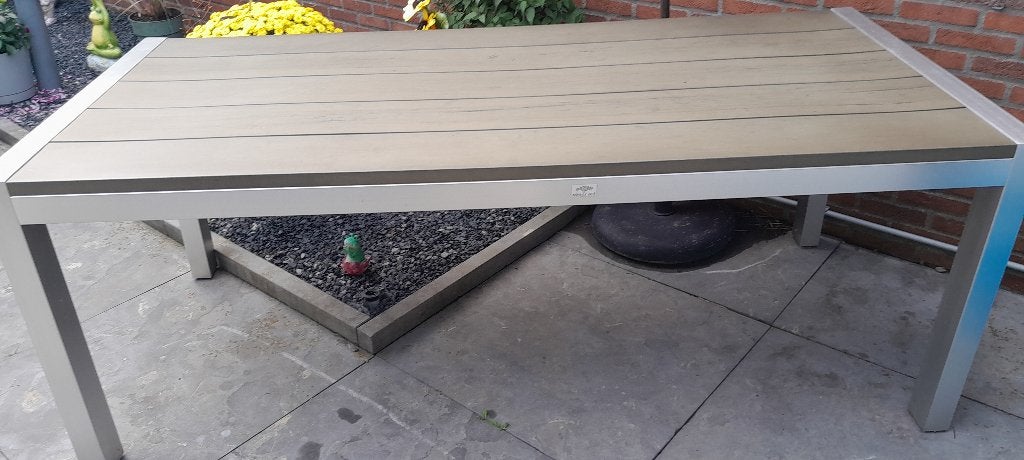 Bois Le Duc tuintafel - Aluminium en composiet