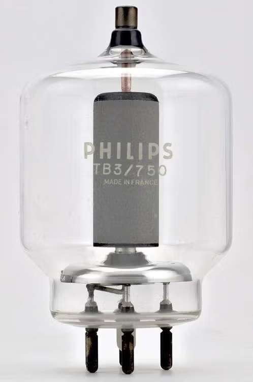 2x Philips TB3/750 triode ongebruikt (stock), Ophalen, Nieuw