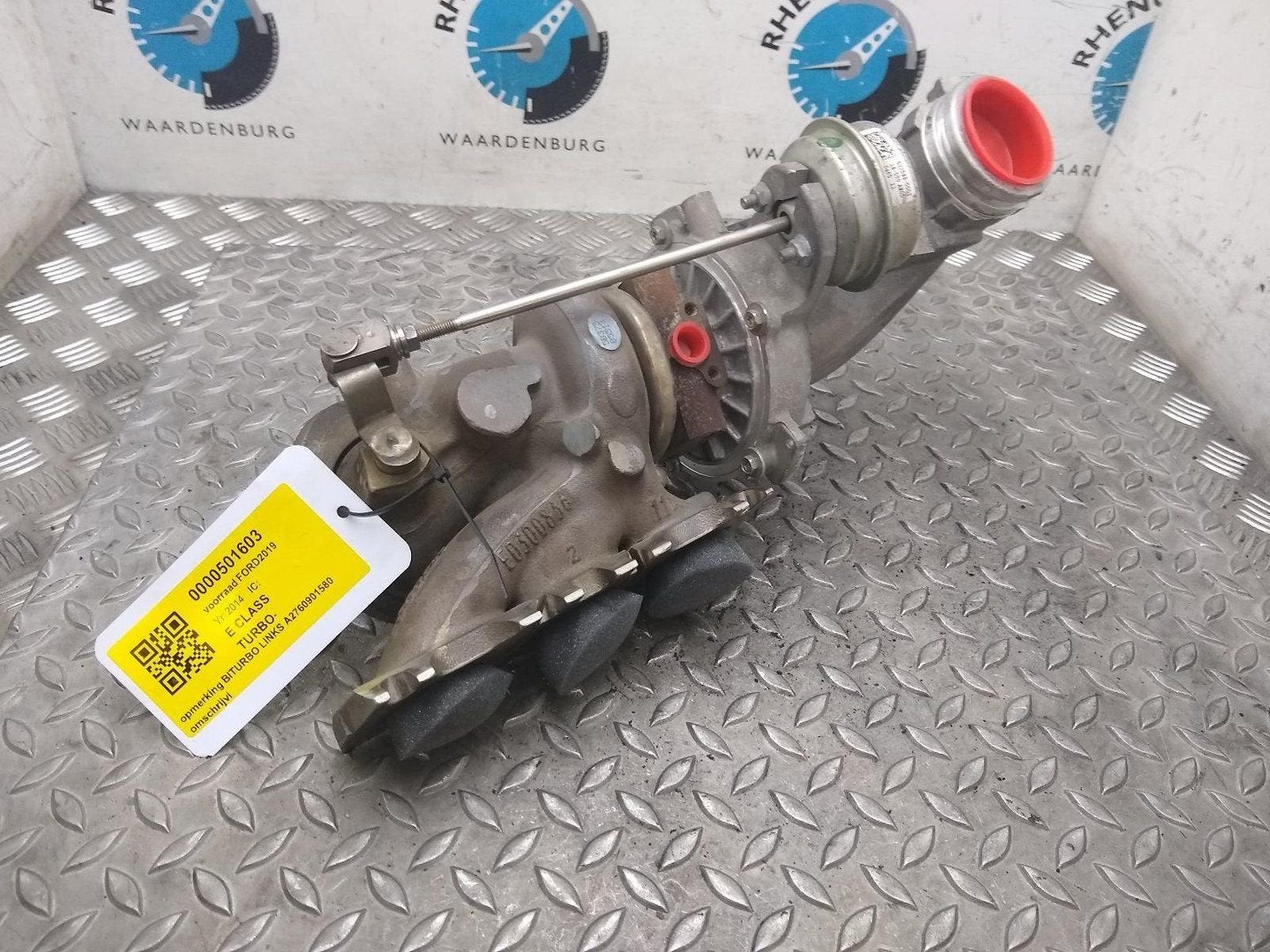 MERCEDES E CLASS TURBO 2014, Auto-onderdelen, Ophalen of Verzenden, Gebruikt, Stiba lid