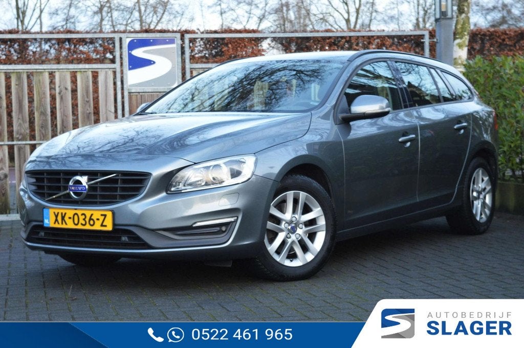 Volvo V60 1.5 T3 Polar+ - Navigatie|Stoel/stuurverwarming|Cr, Auto's, Stof, 4 cilinders, 152 pk, 84 €/maand